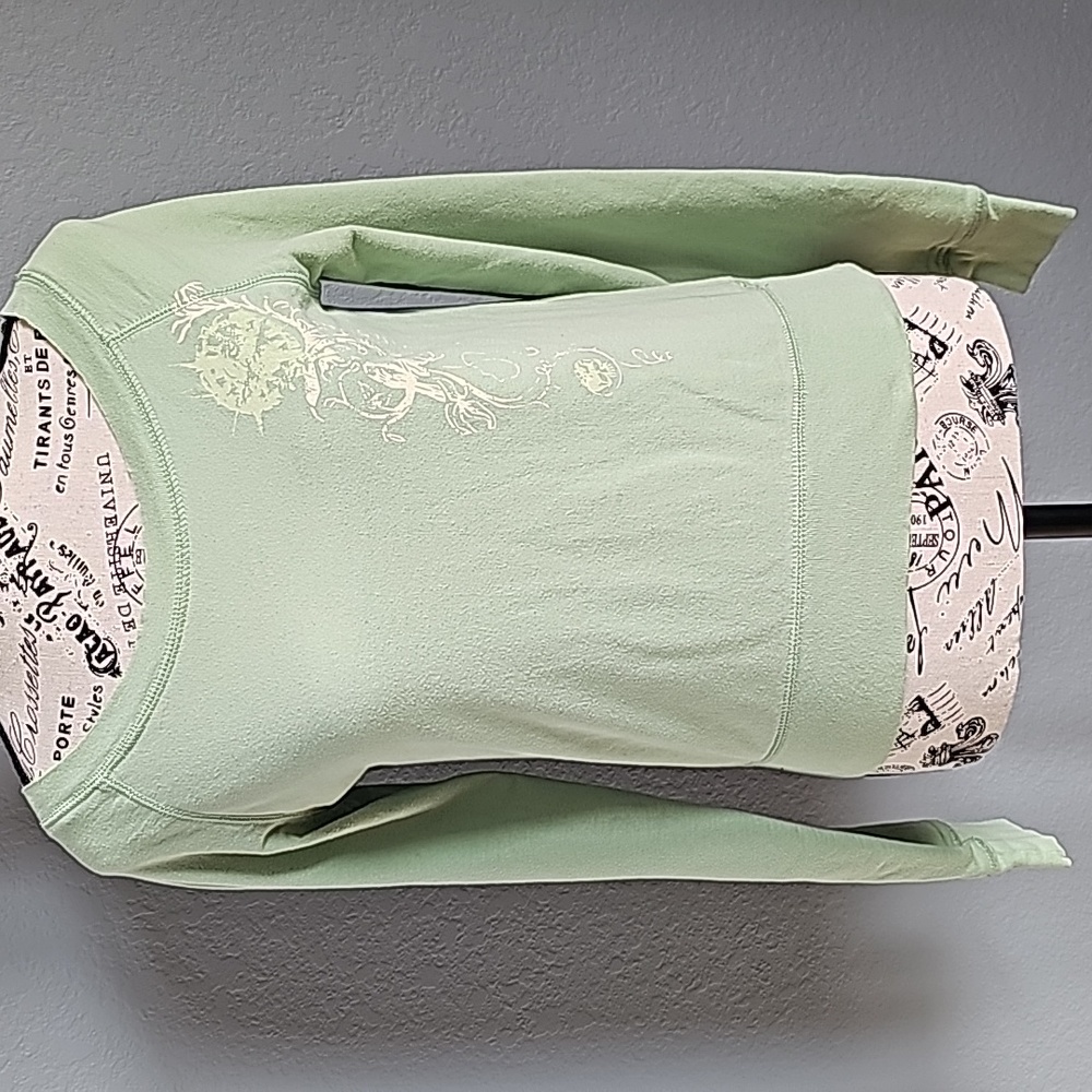 Super cute crop sweatshirt. Scoop neck. Sage Green. Size XS.